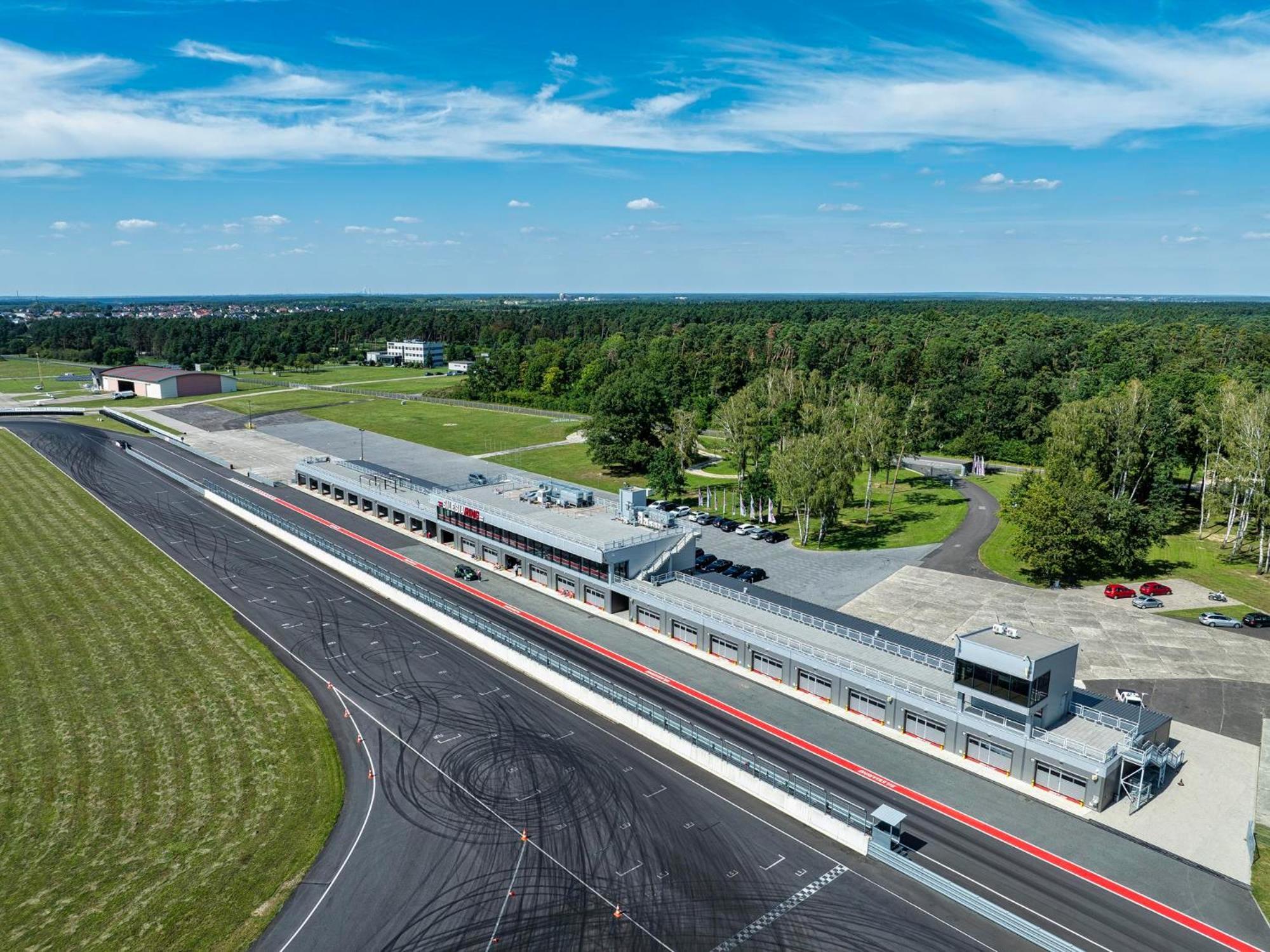 Hotel Aviator Kamien Slaski Buitenkant foto
